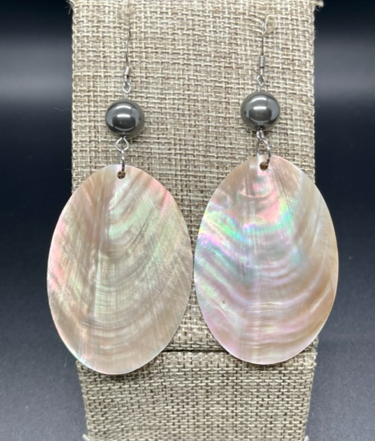 XL MOP EARRINGS - Image 6